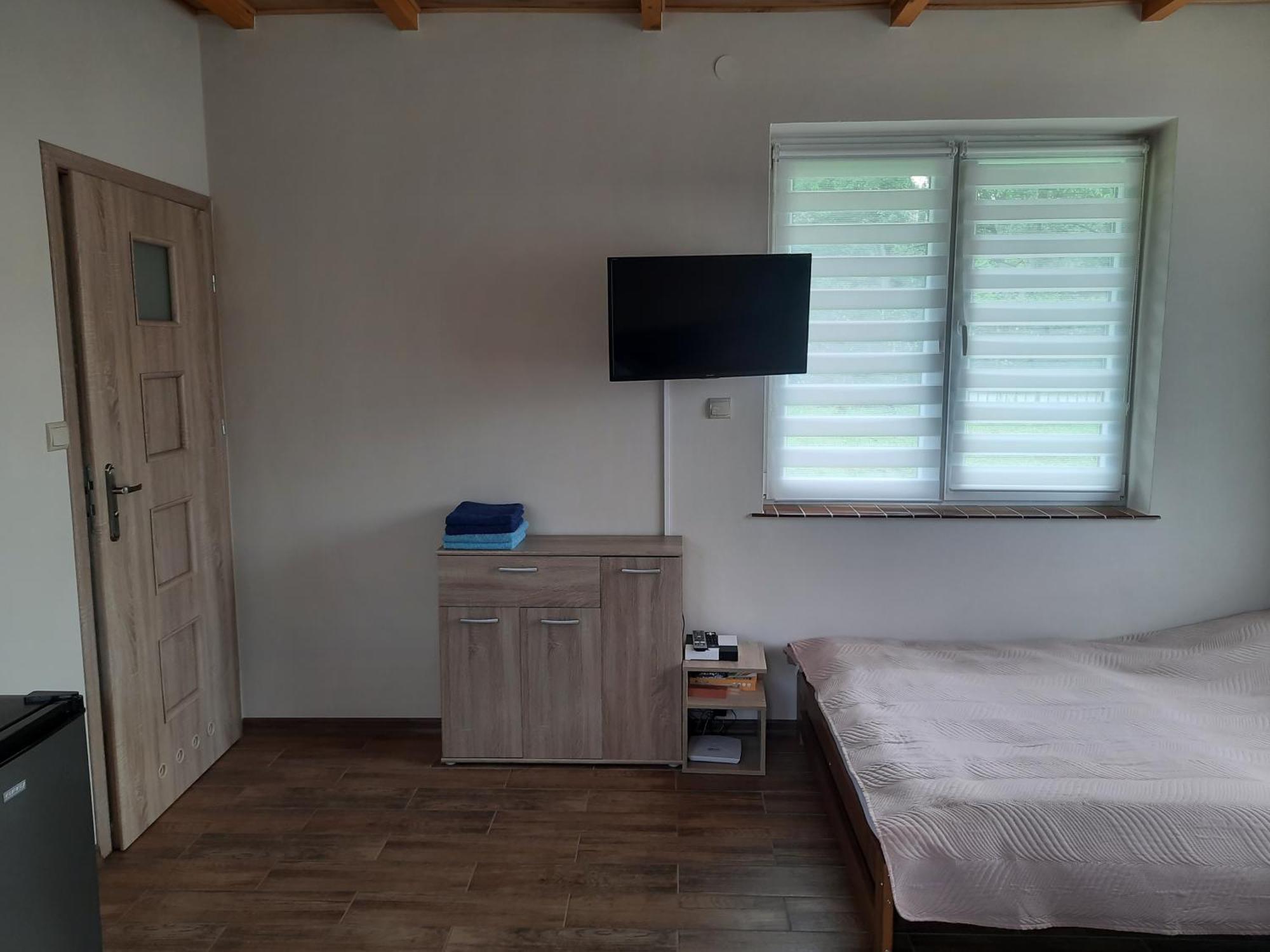 Brzoskwiniowy Domek Ustrzyki Dolne Buitenkant foto
